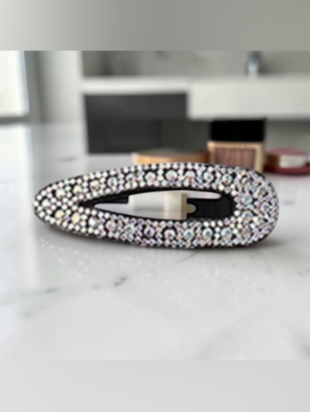 Rhinestone Embellished Snap Hair Clip Set of 2 - Picture 4 of 6